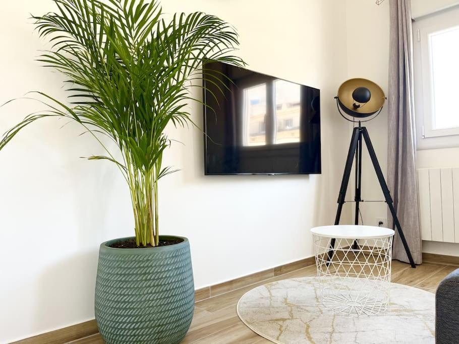 Duplex Centre Ville - 50M De La Plage - Clim - Garage - Netflix Le Grau-du-Roi Kültér fotó
