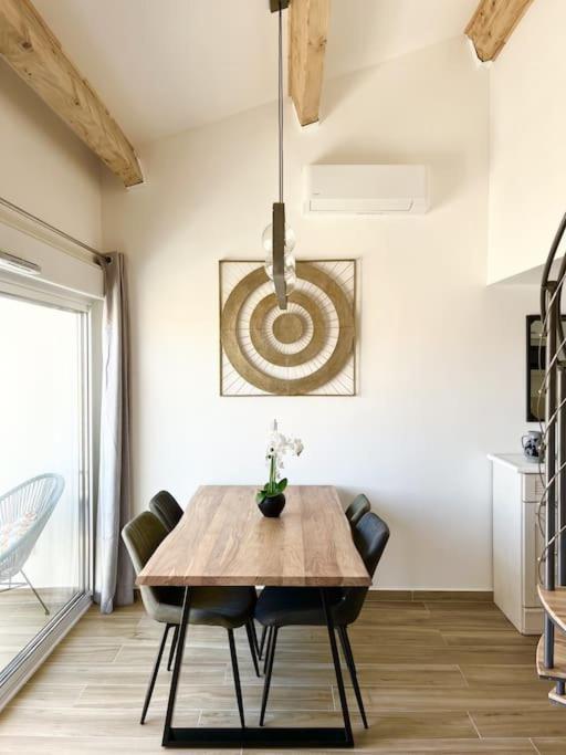 Duplex Centre Ville - 50M De La Plage - Clim - Garage - Netflix Le Grau-du-Roi Kültér fotó
