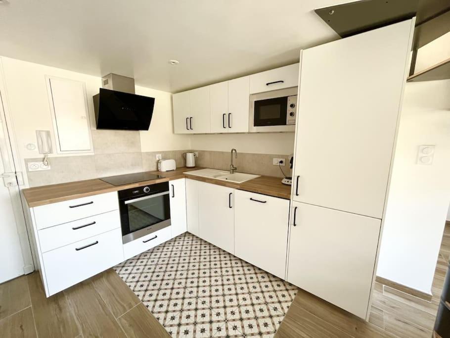 Duplex Centre Ville - 50M De La Plage - Clim - Garage - Netflix Le Grau-du-Roi Kültér fotó