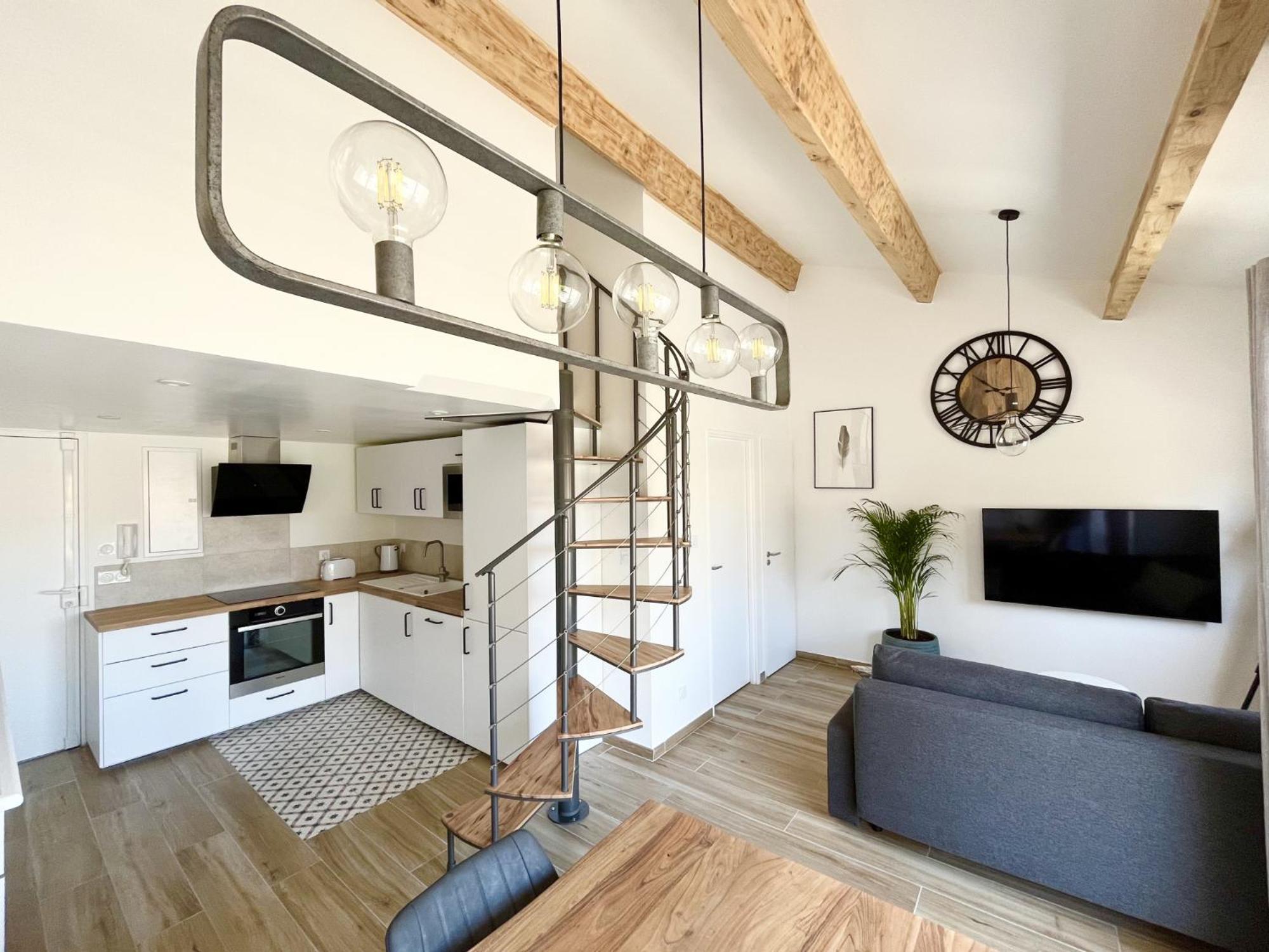 Duplex Centre Ville - 50M De La Plage - Clim - Garage - Netflix Le Grau-du-Roi Szoba fotó